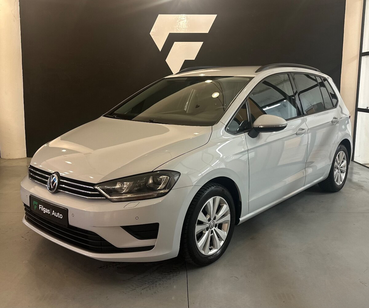 VOLKSWAGEN GOLF SPORTSVAN
